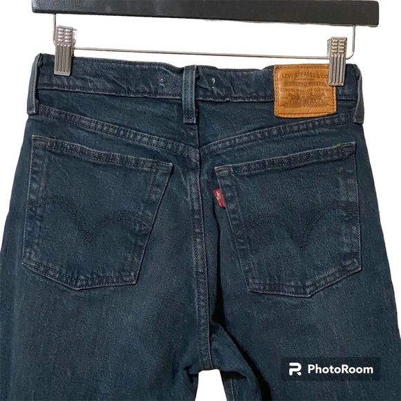 Levi’s Premium Wedgie Icon Fit High Rise Ankle Jeans in Wild‎ Bunch Dark Wash - Picture 6 of 12